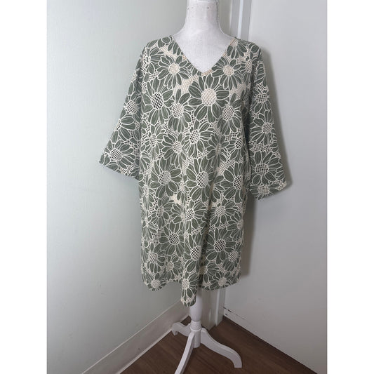 Solelia Sage Green Floral Embroidered Short Sleeve Knee Length Dress Sz M
