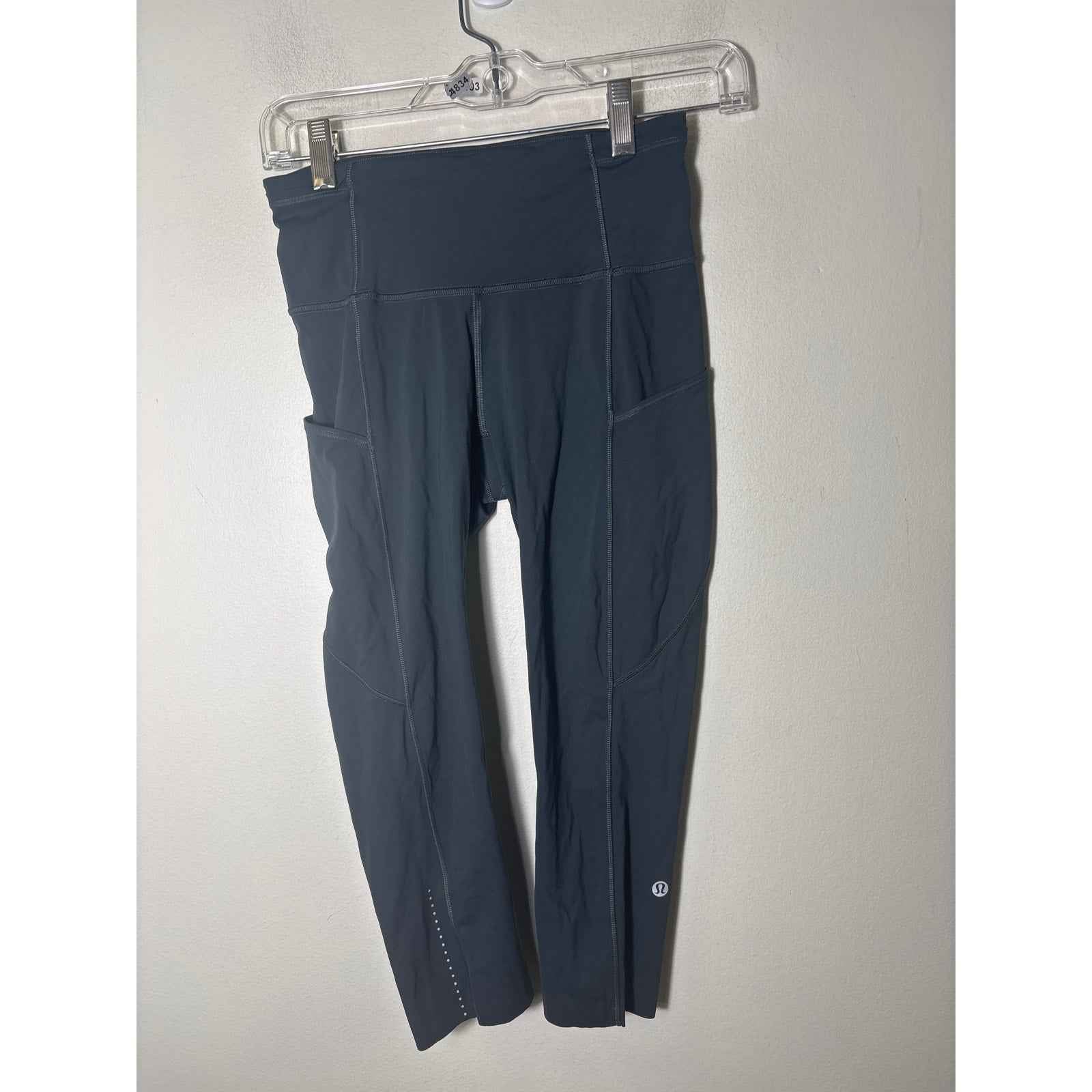Lululemon Dark Charcoal Mid Calf Athletic Leggings Sz 4