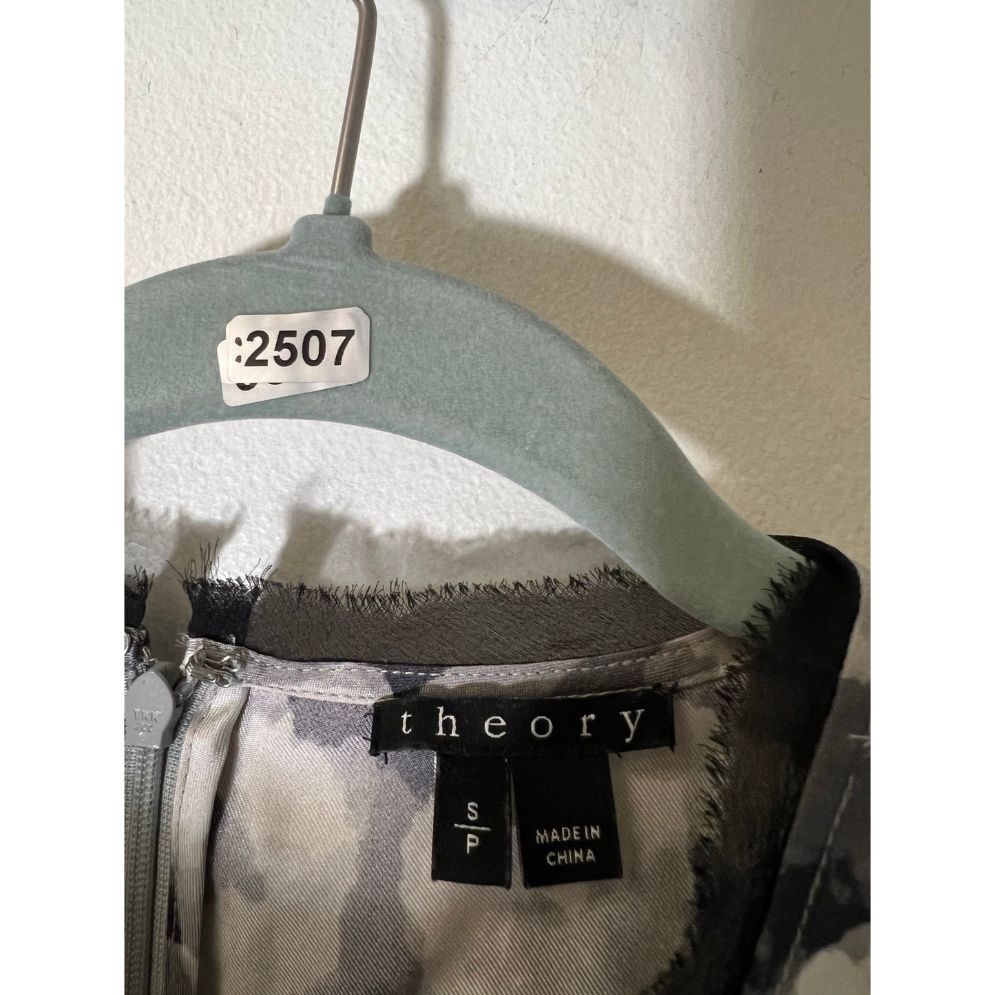 Theory Grey Black Patterned Sleeveless Top Sz S