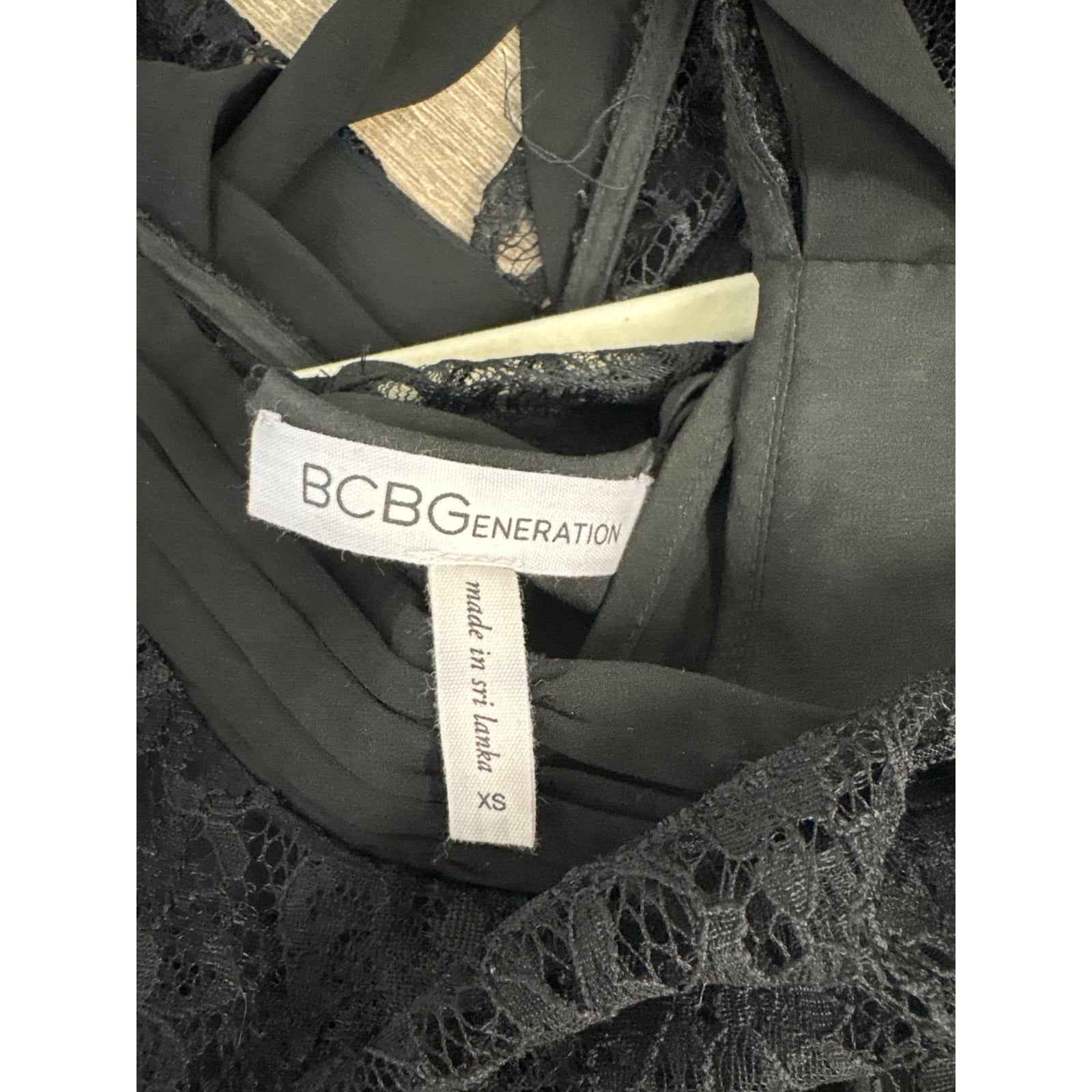 BCBG Max Azria Black Lace Sleeveless Peplum Top Sz S