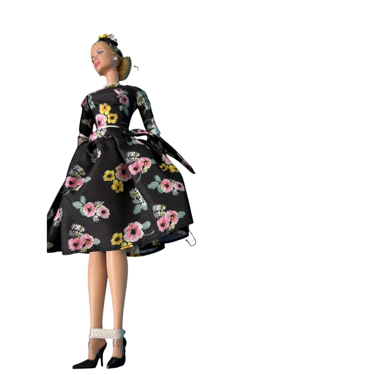 NIB Grace Kelly "The Romance" Collector Barbie