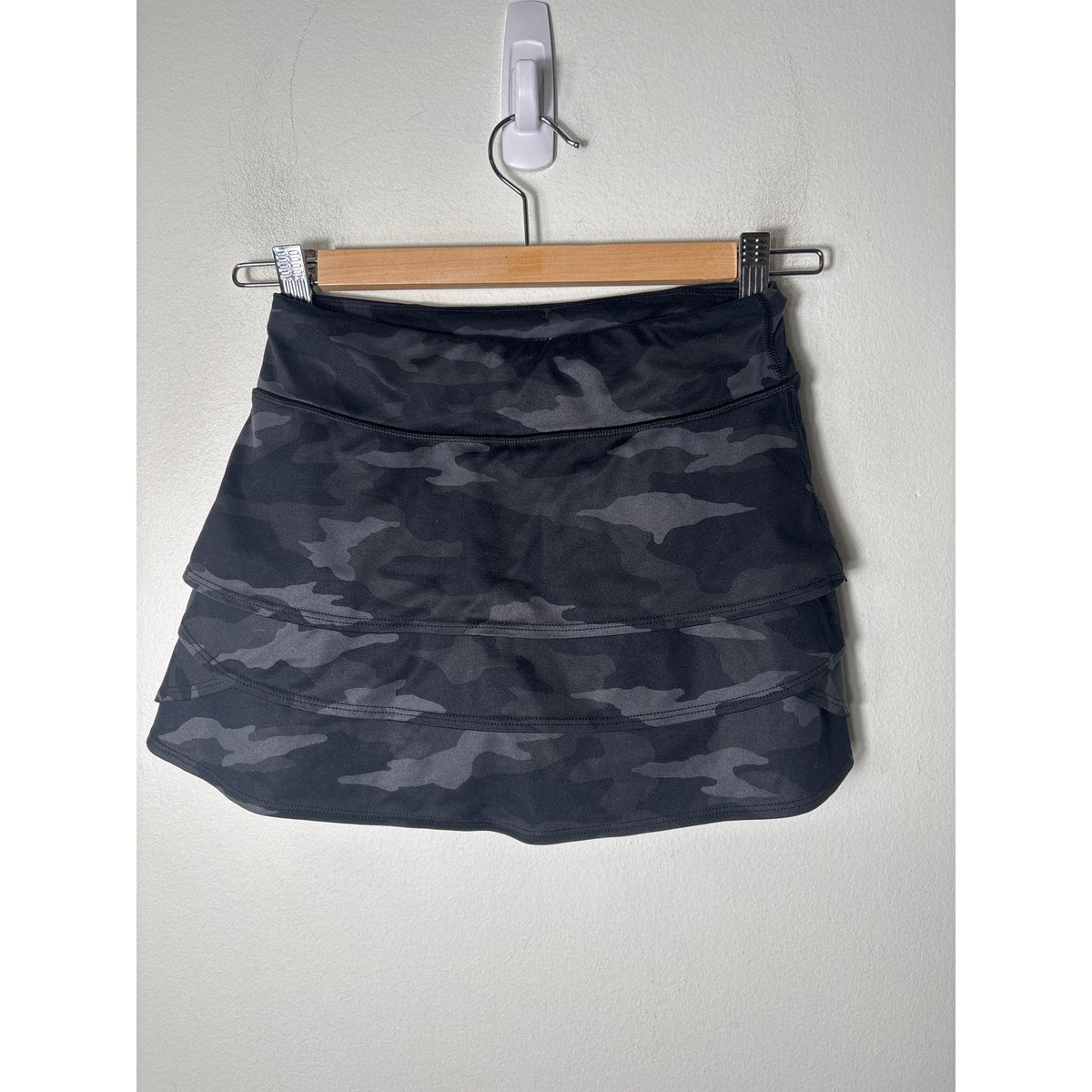 Athleta Girl Bundle of 2 Athletic Skorts Sz 8/10