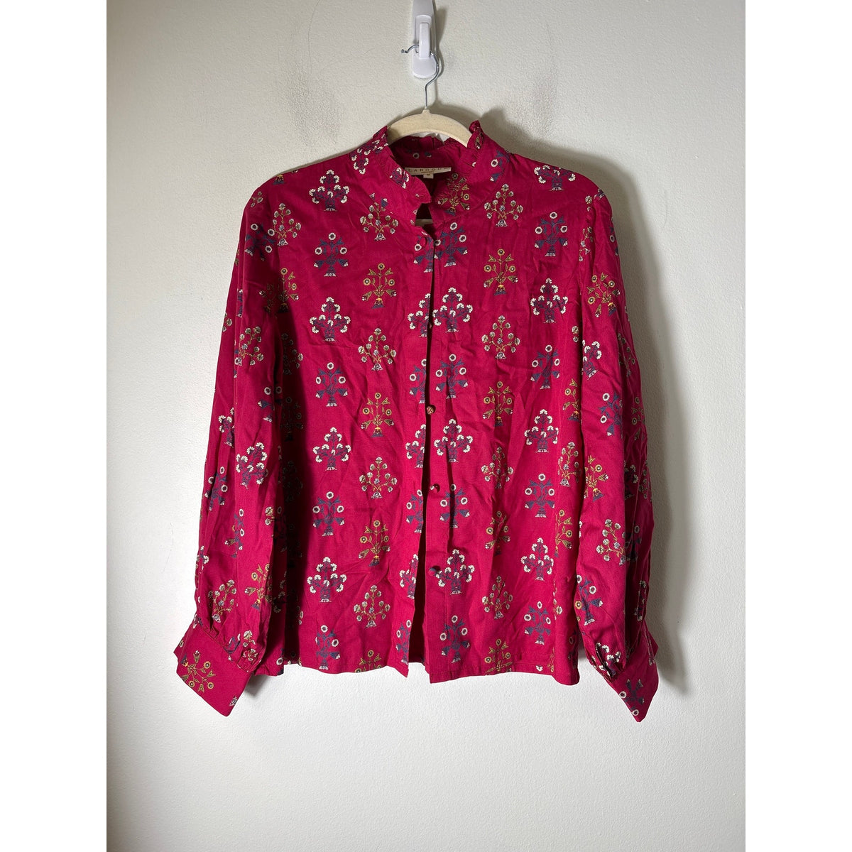 Laroque original red floral button down Sz M