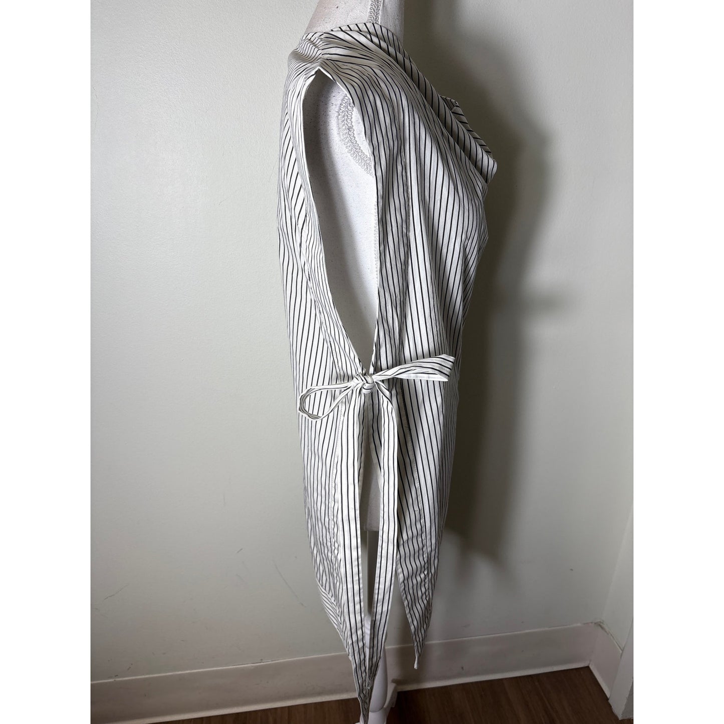 STAUD Off White Dark Gray Stripe Sleevless Open Sided Cotton Top Sz L