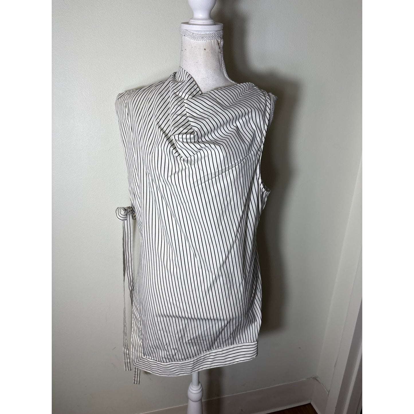 STAUD Off White Dark Gray Stripe Sleevless Open Sided Cotton Top Sz L