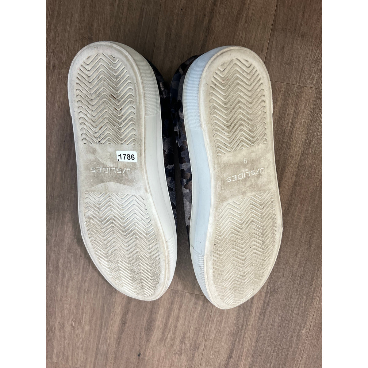 J/Slides NYC  Grey Camo Fabric Ariana Sz 9M
