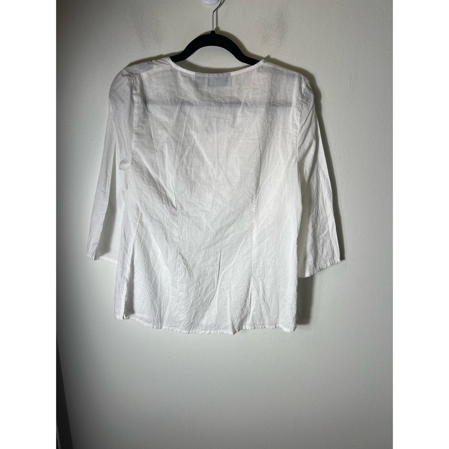NWT Relativity White V-Neck, 3/4 Sleeve Top Sz S