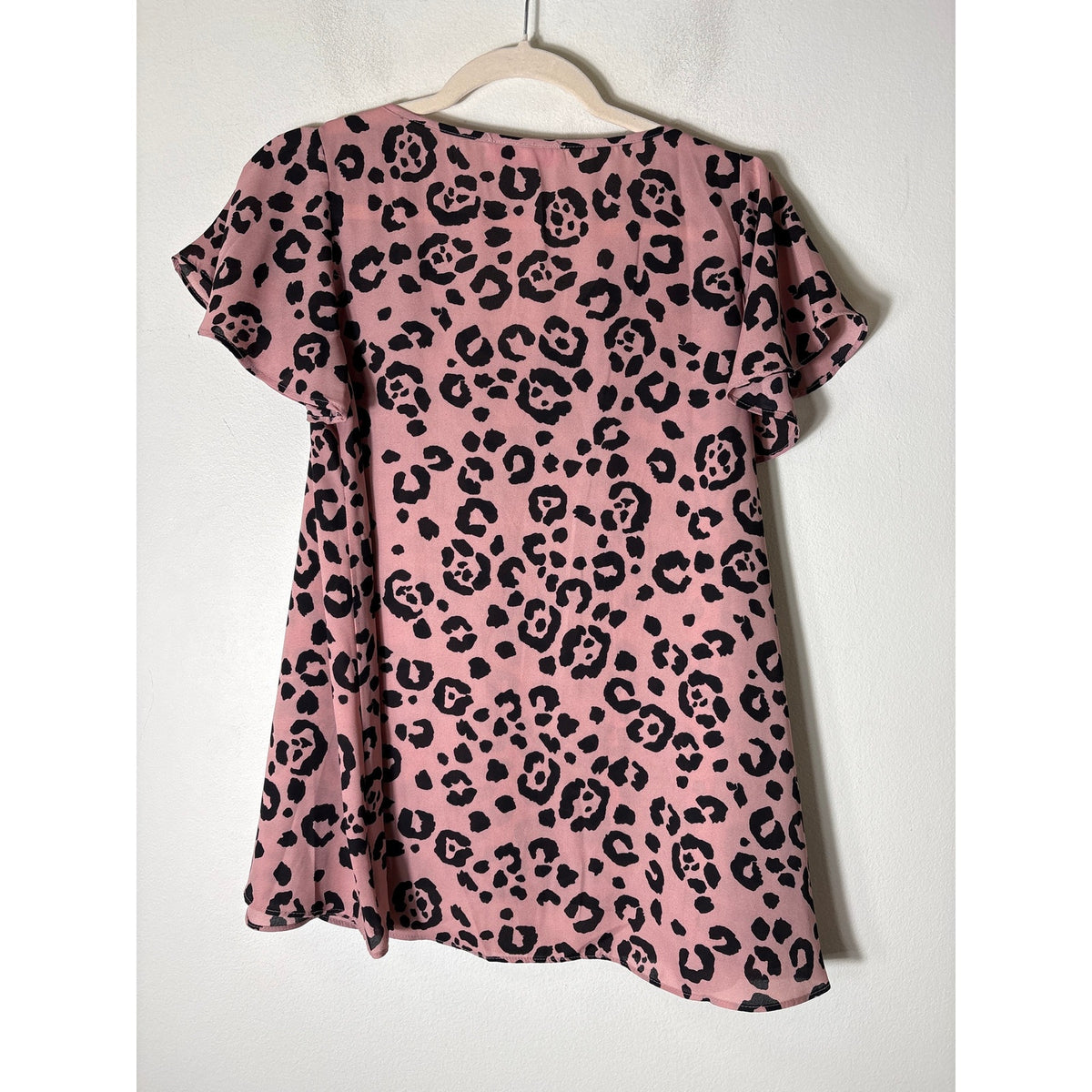 Buddy Love Dusty Pink and Black Flutter Sleeve V-Neck Top XS