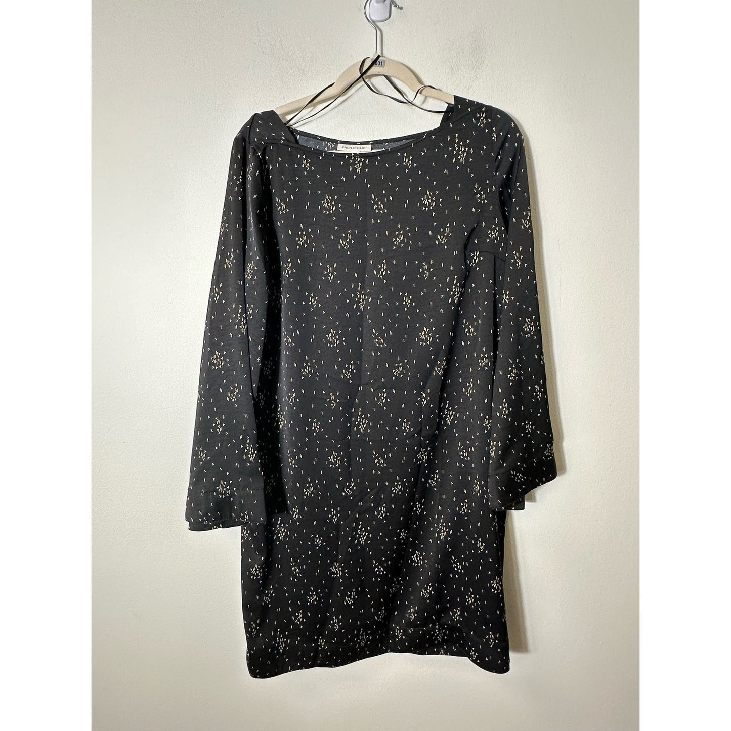 NWOT Prologue Black and Gold Midi Length Shift Dress Sz. M