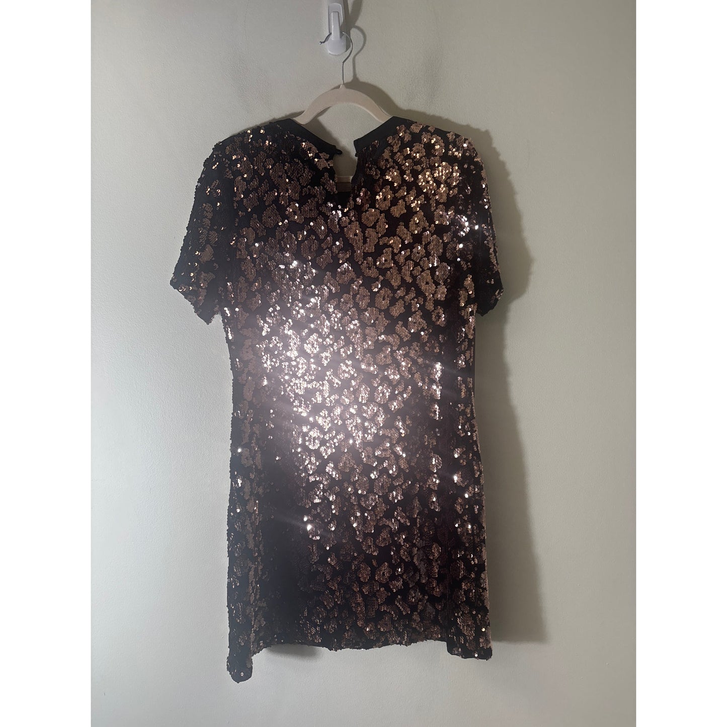 NWT RO&DE Anthropologie Black Gold Sequin Short Sleeve Knee Length Dress Sz S