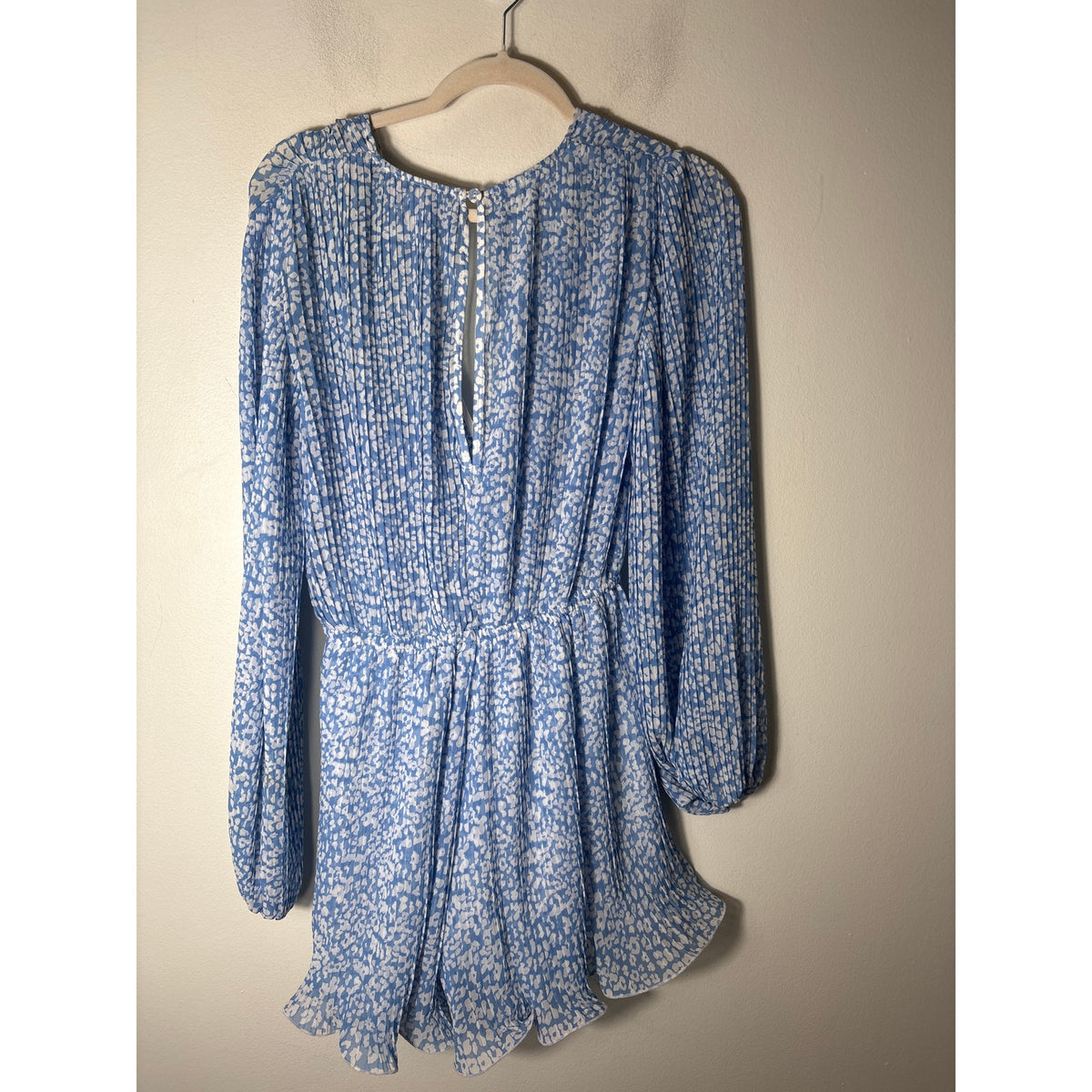 C/MEO Blue and White Cheetah Chiffon Dress Sz S