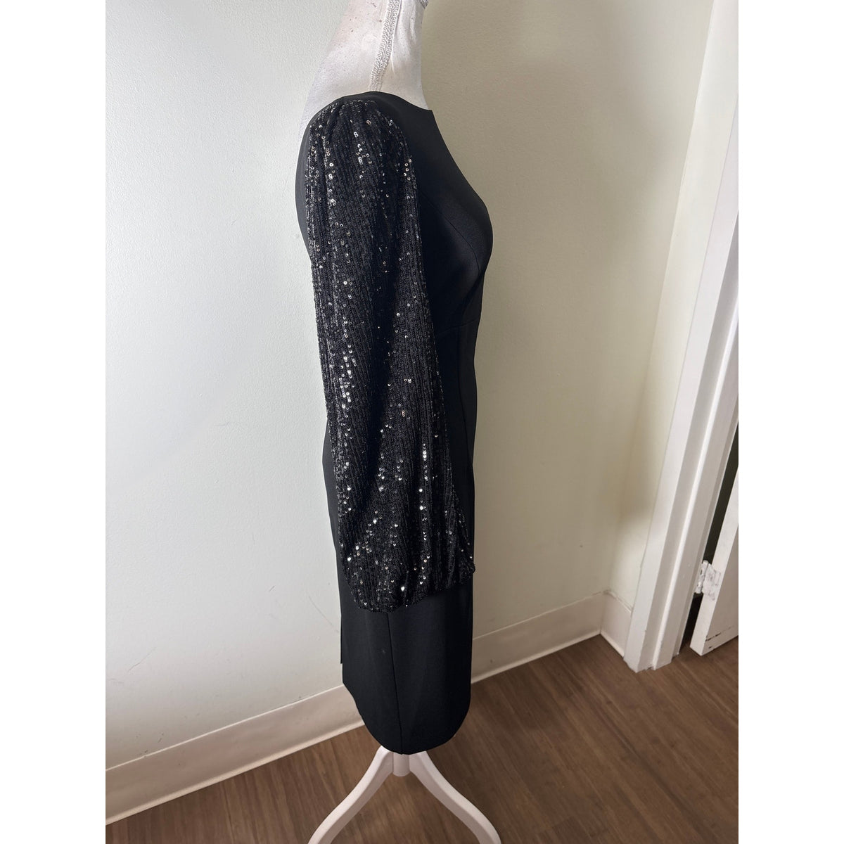 Eliza J Black Sequin Sleeves Cocktail Dress Sz 2