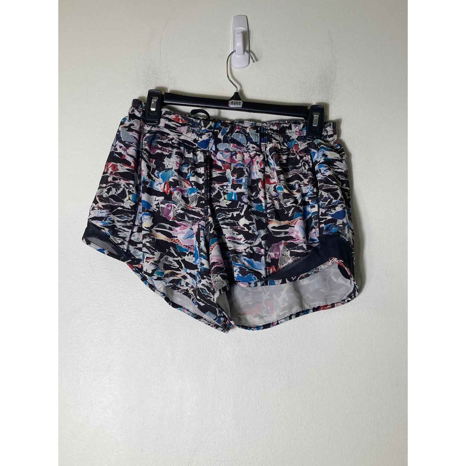 Lululemon Multicolor Athletic Shorts 4" inseam Sz 12