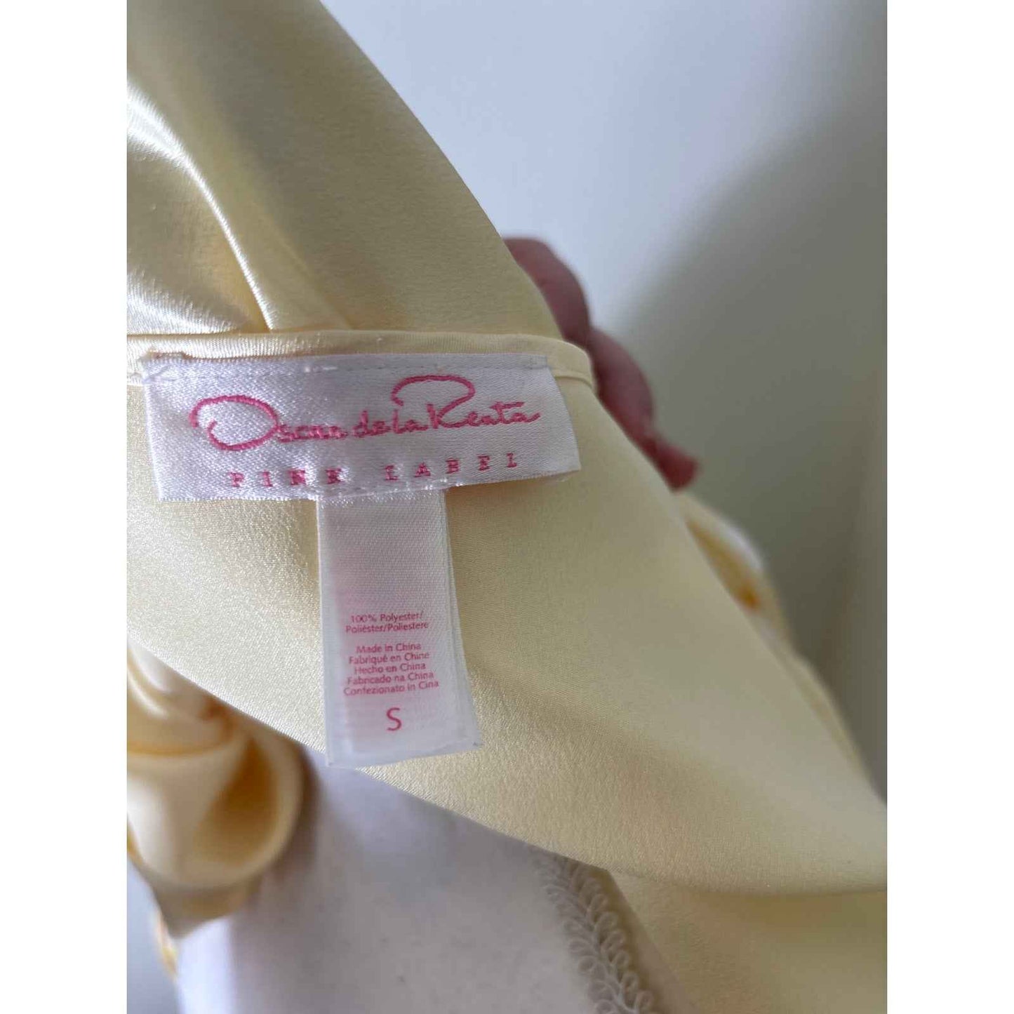 Oscar Dela Renta Yellow Silky robe Sz S