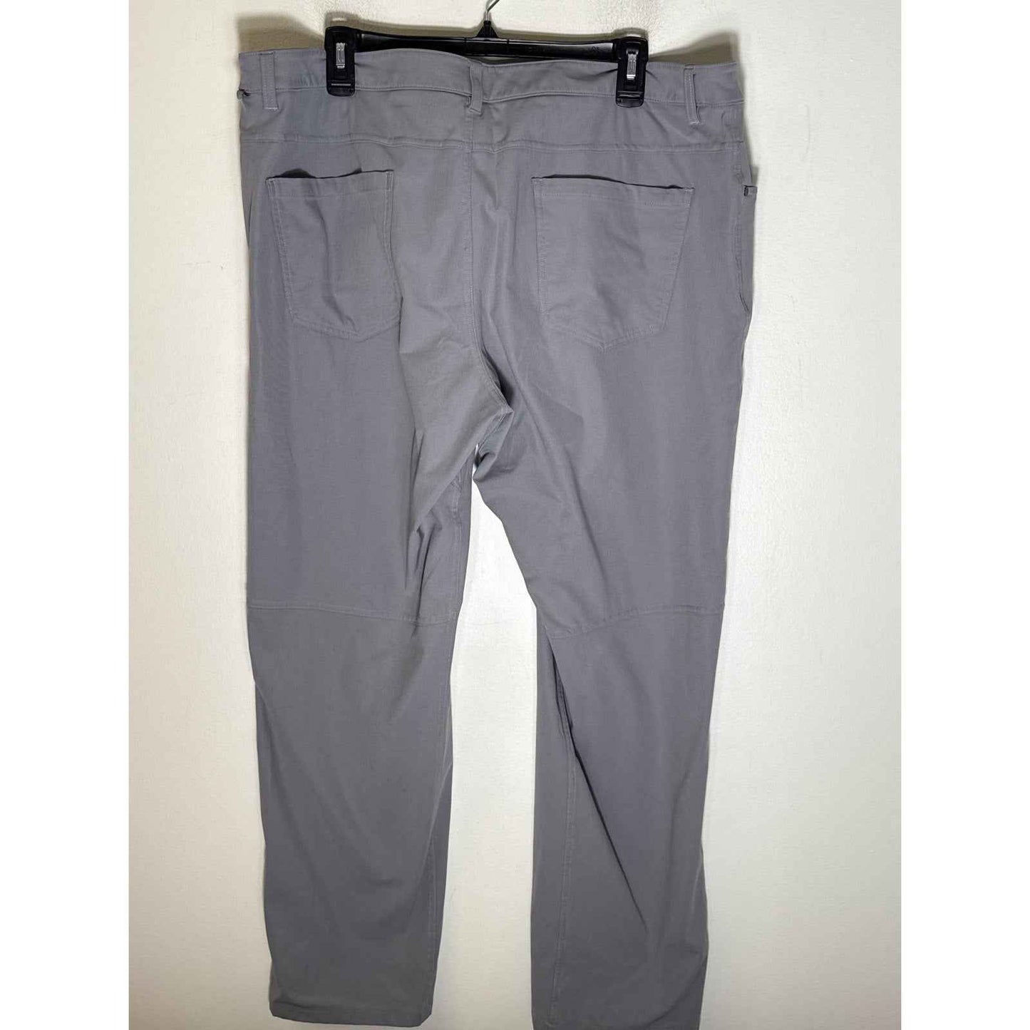 Men's Lulemon Gray Performance Style Pants Sz 40x32
