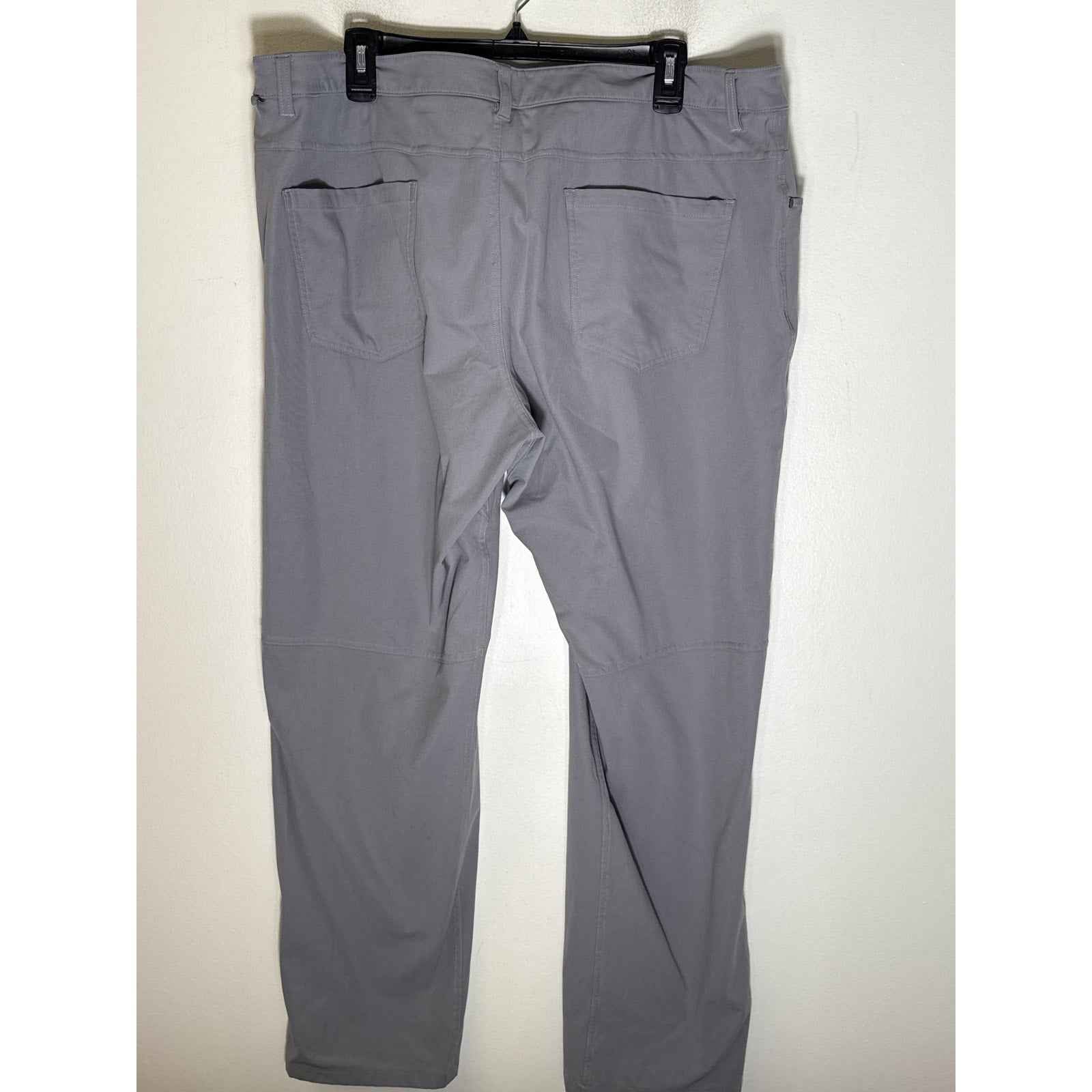 Men's Lulemon Gray Performance Style Pants Sz 40x32