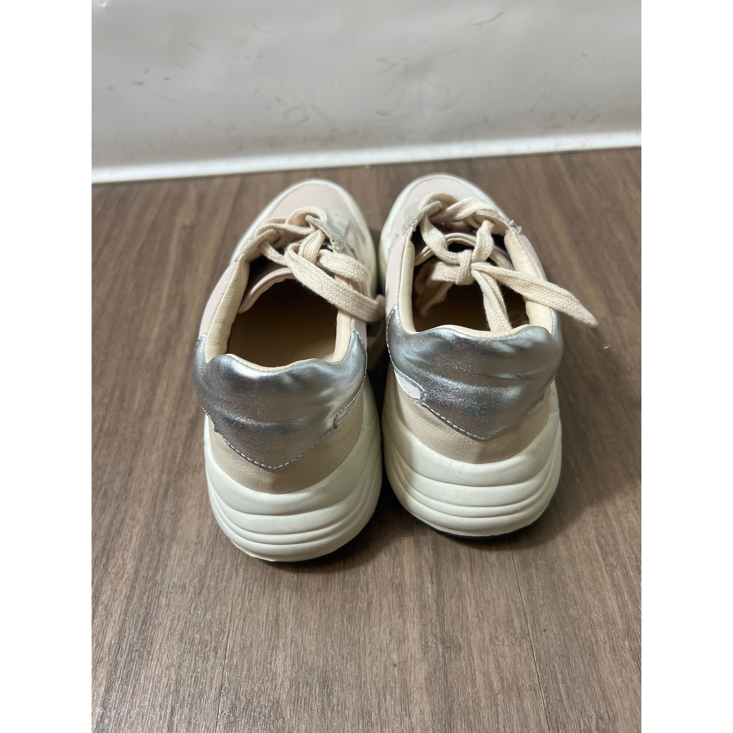 White Raven Sneakers Sz 7