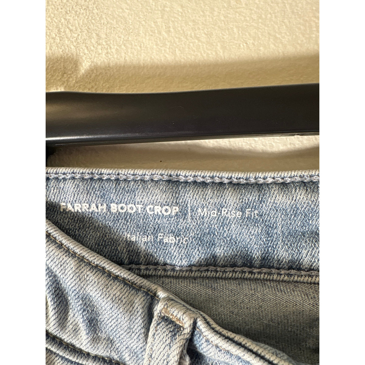 AG Light Wash Farrah Boot Crop Blue Jeans Sz 31
