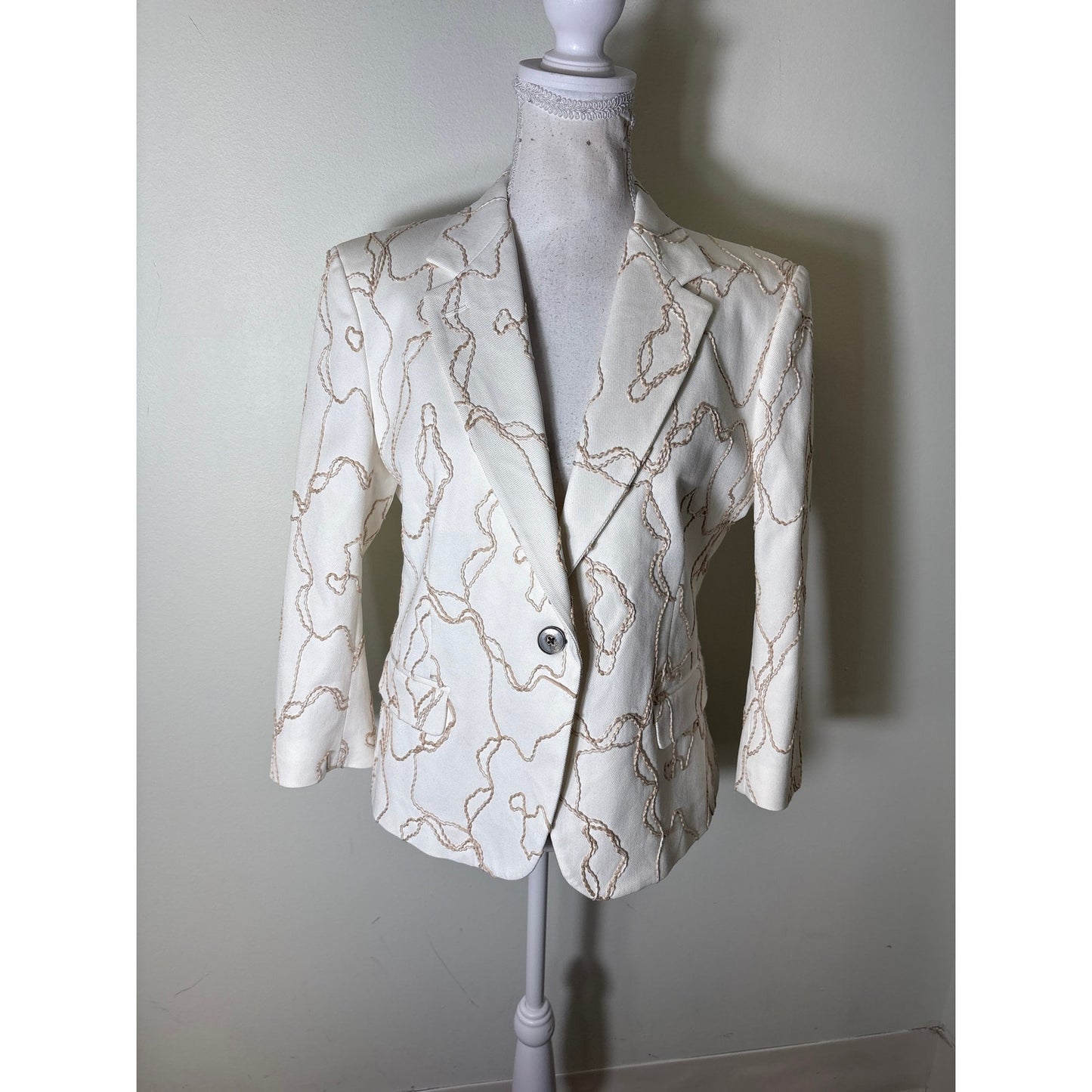 Sharis Off White with Tan Rope Long Sleeve One Button Blazer Sz 46