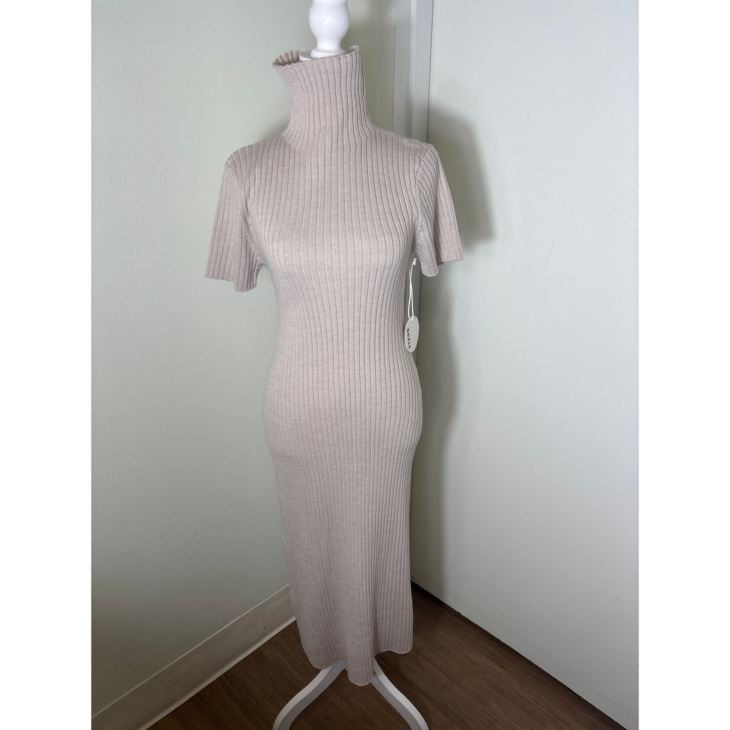 NWT Staud Beige Short Sleeve Mock Neck Ribbed Sweater "lilou" Dress Sz M