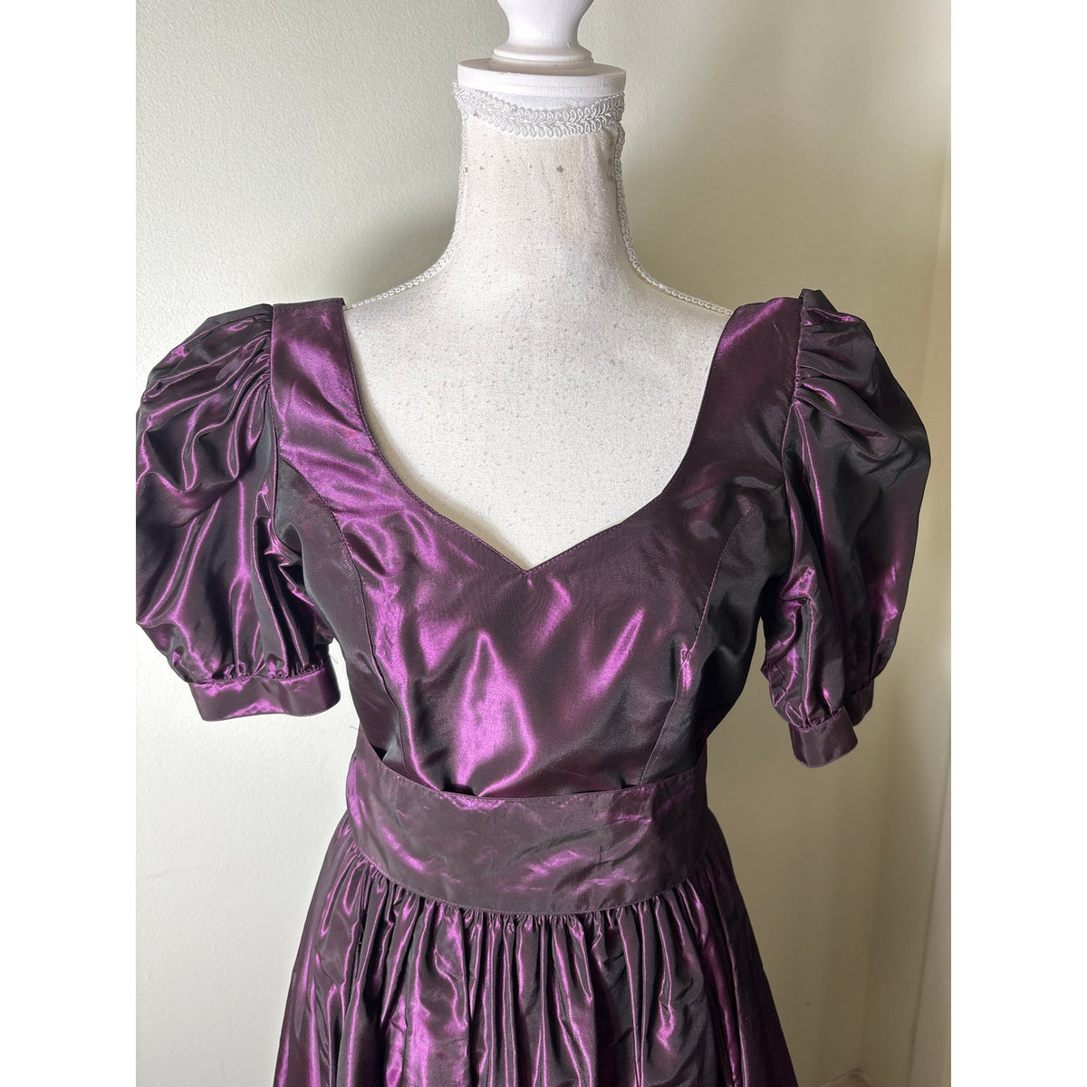 Vintage Laura Ashley Plum Satin Taffeta Short Puff Sleeve Dress Sz 8