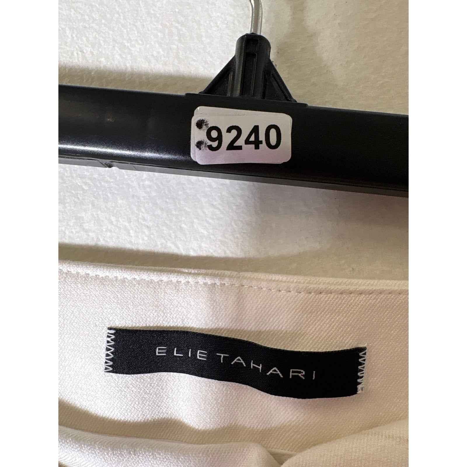 Elie Tahari White Straight Leg Ankle Pants Sz 2