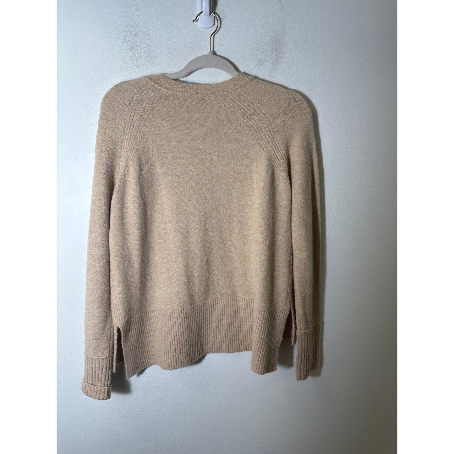 J. Crew Tan Long Sleeve V-Neck Knit Sweater Sz S