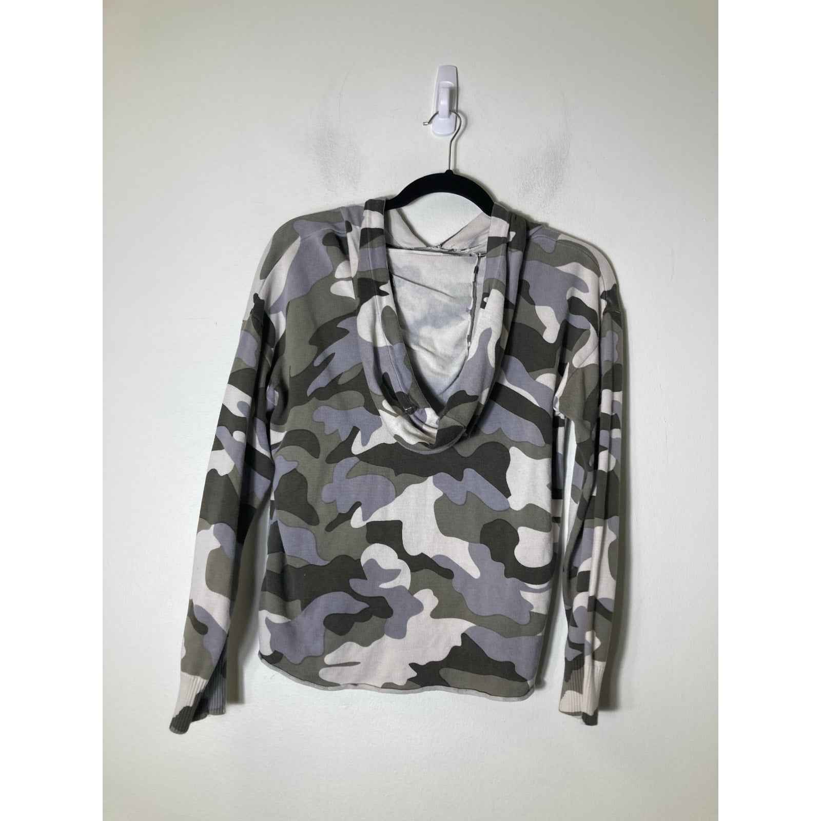 Chaser Green Gray Camo Long Sleeve Hoodie Sz M