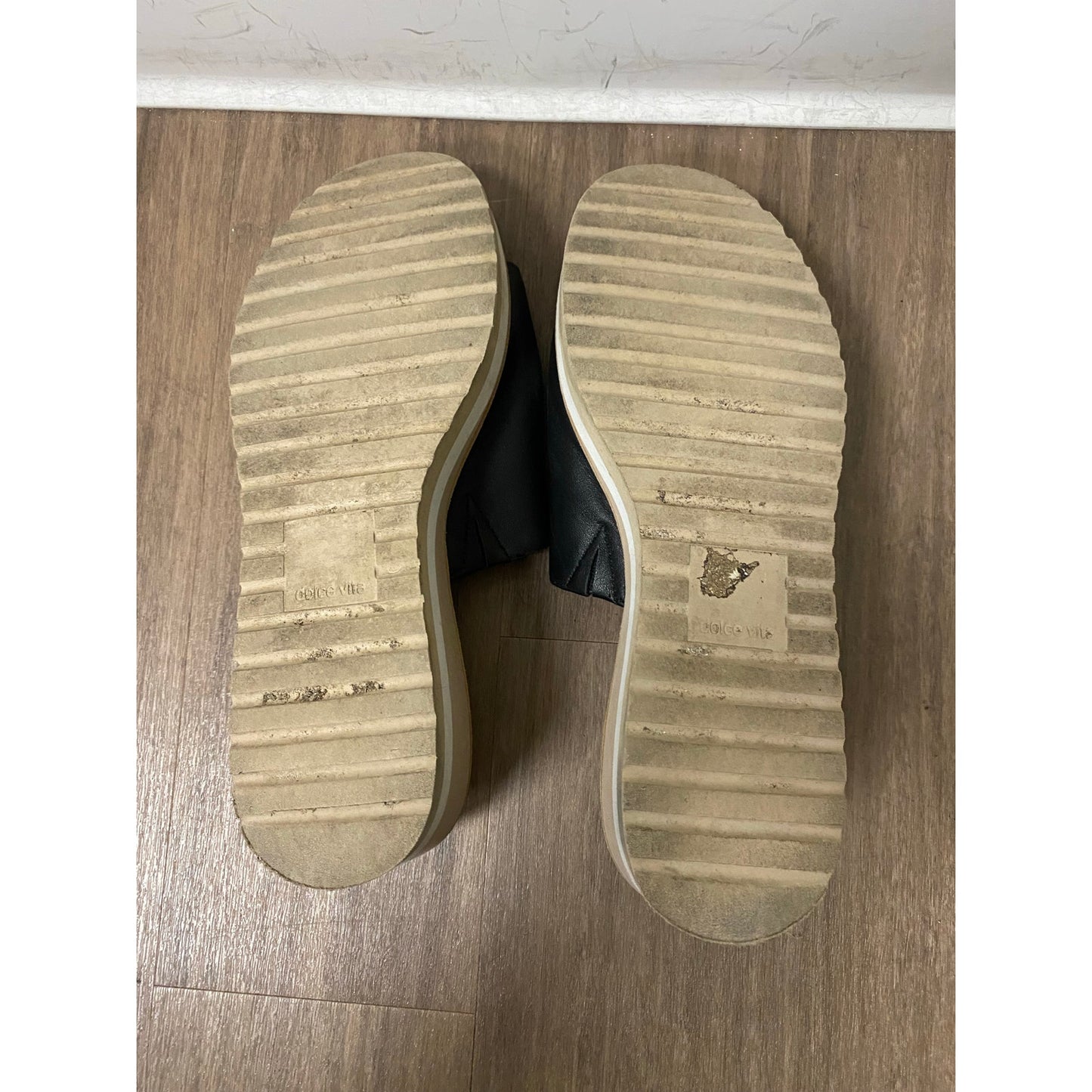 Dolce Vita Black Slides Sz 9