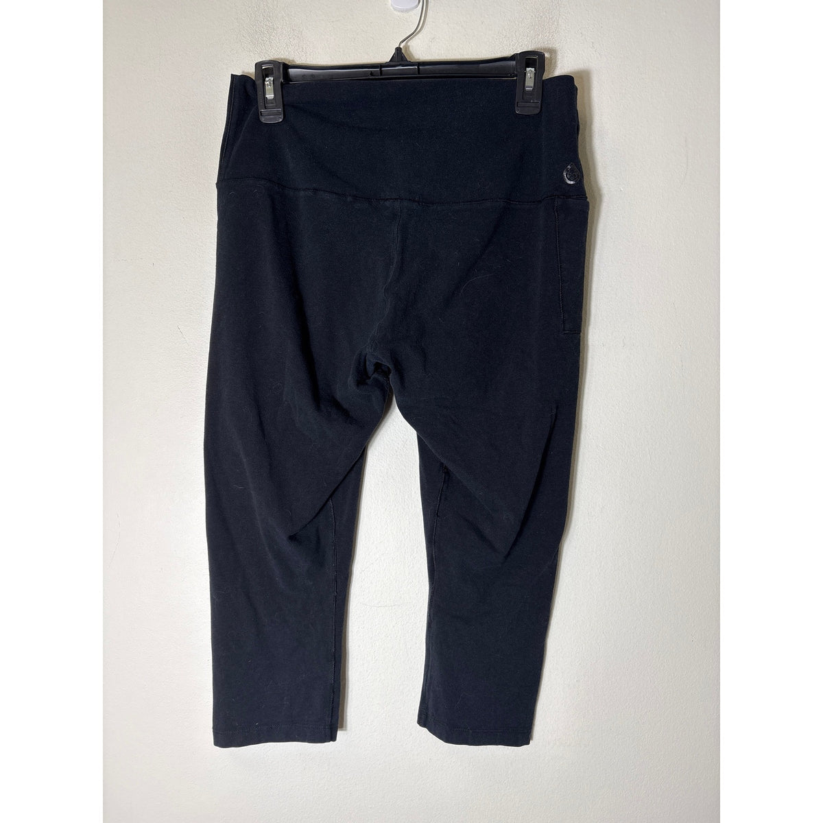 Tasc Black Below The Knee Athletic Leggings Sz XL
