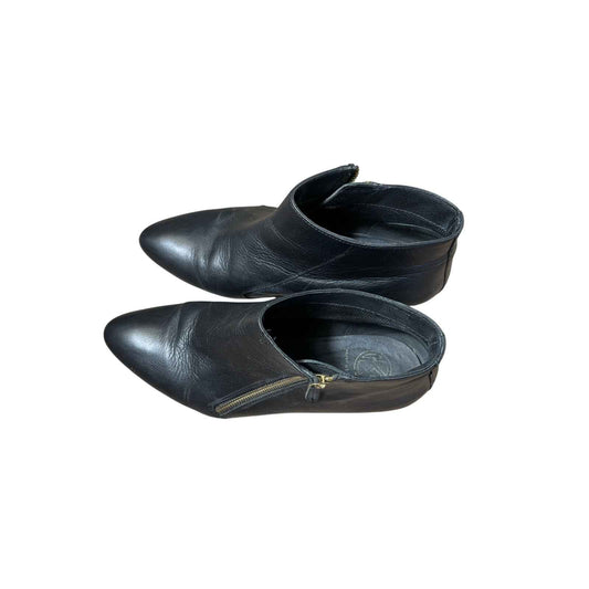 Kurt Geiger Low Heel Booties Sz 41 (10.5)
