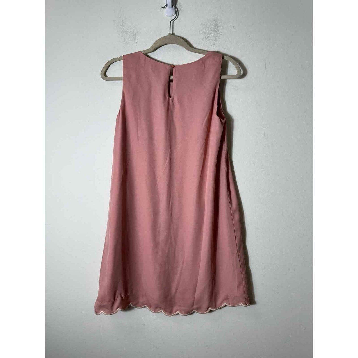 Lily Rose Pink Scalloped Sheath Mini Dress With Attached Pendant Sz S