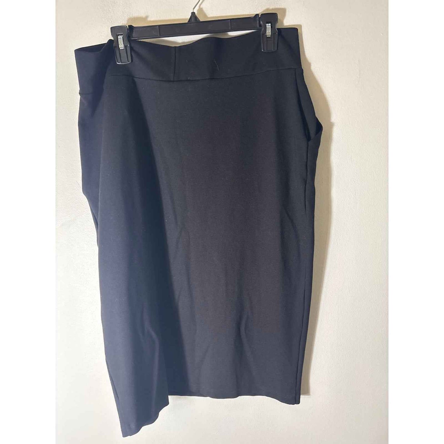 Marcella Black Fitted Skirt Sz XL