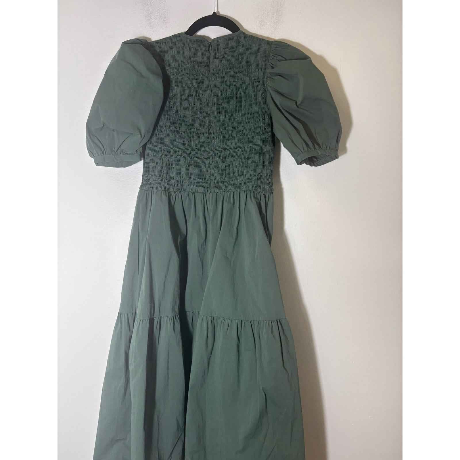 Tuckernuck Dark Green Puff Sleeve Smocked Midi Dress Sz XS