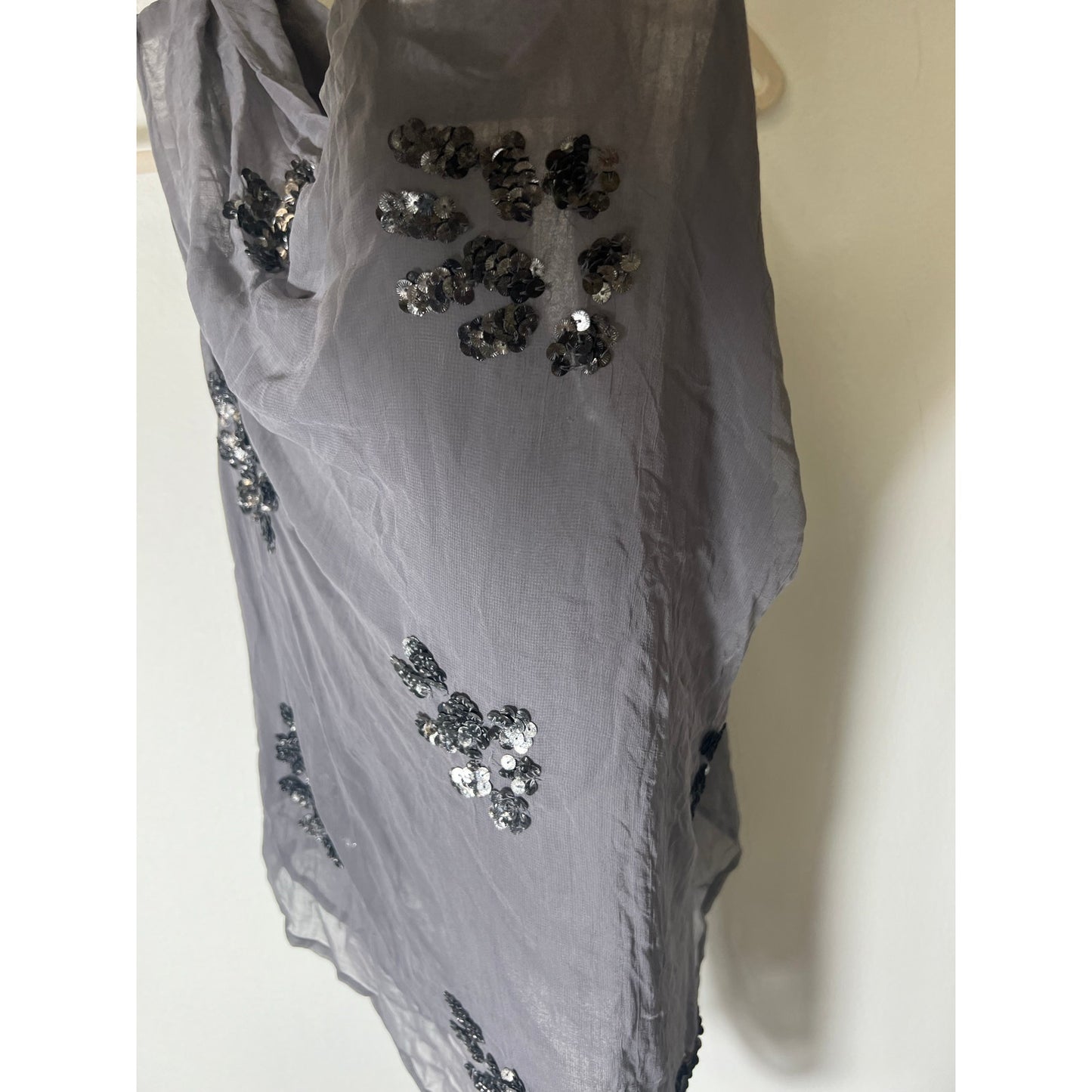 Graylin Gray Sleeveless Sequined Blouse Sz S