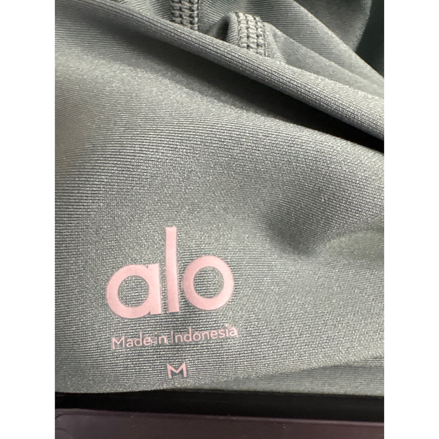 Alo Shiny Green Leggings Sz M