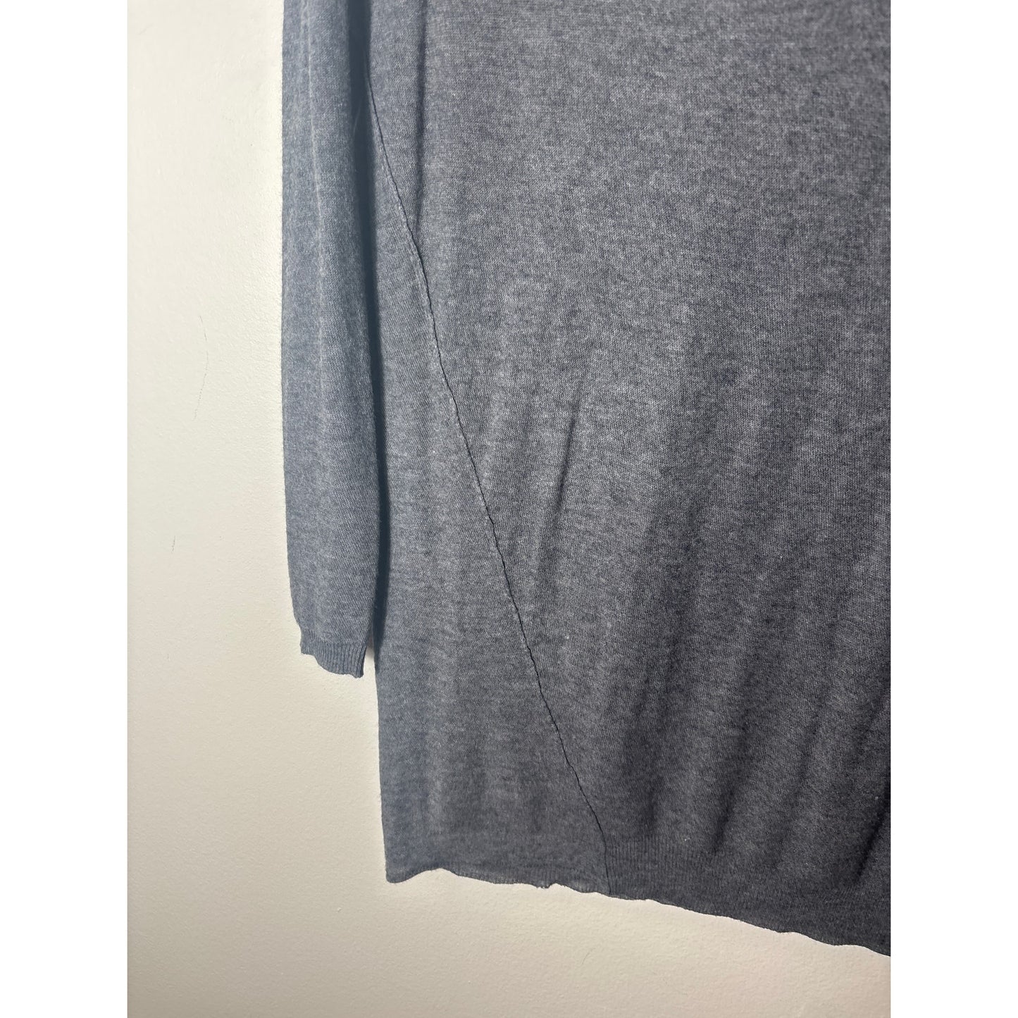 Vince Gray V Neck Long Sleeve Sweater Sz XS
