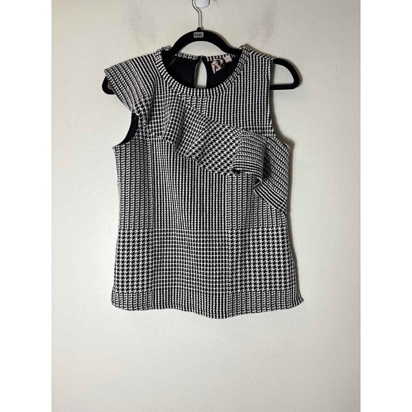 Dolan Black and White Ruffle Top Sz XS