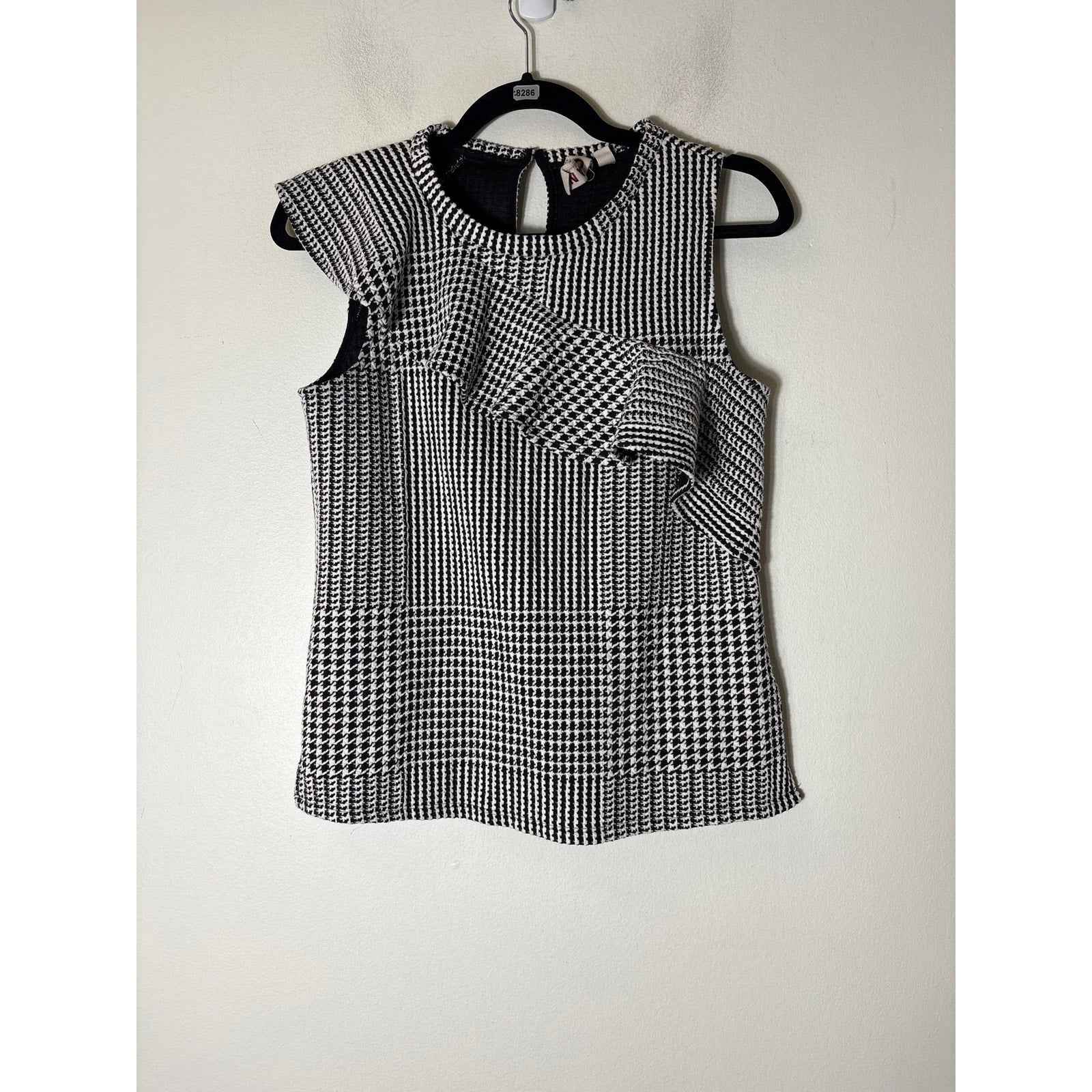 Dolan Black and White Ruffle Top Sz XS