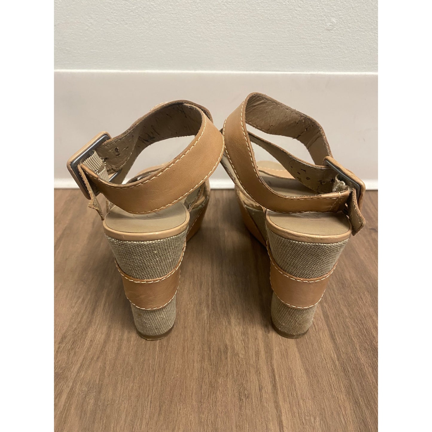 Franco Sarto Tan Wedges Sz 8