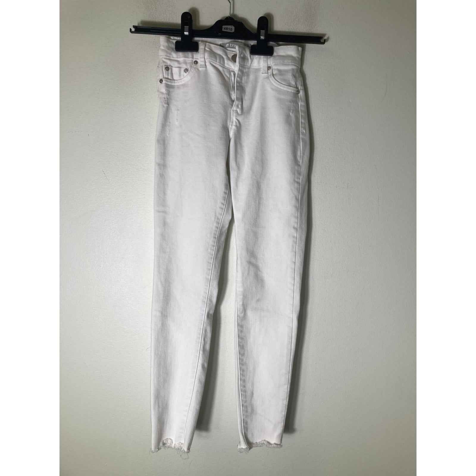 Girls Outfit Bundle: Mini Molly Love Sweater and Tractr White Jeans Sz 8