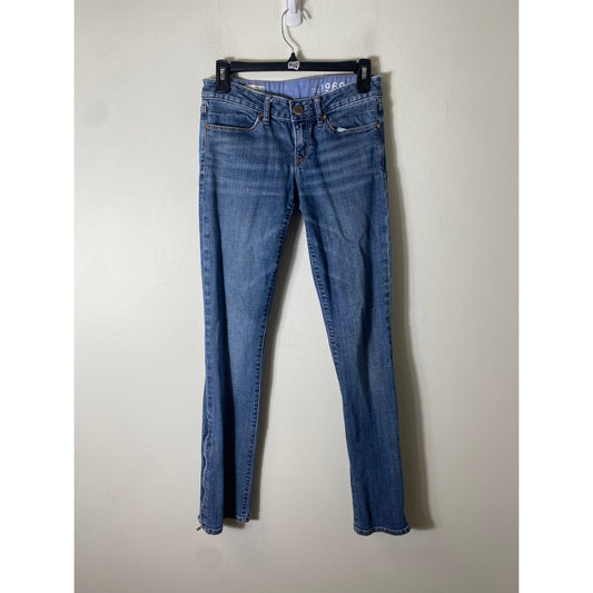 GAP Real Straight Jeans. Sz 25
