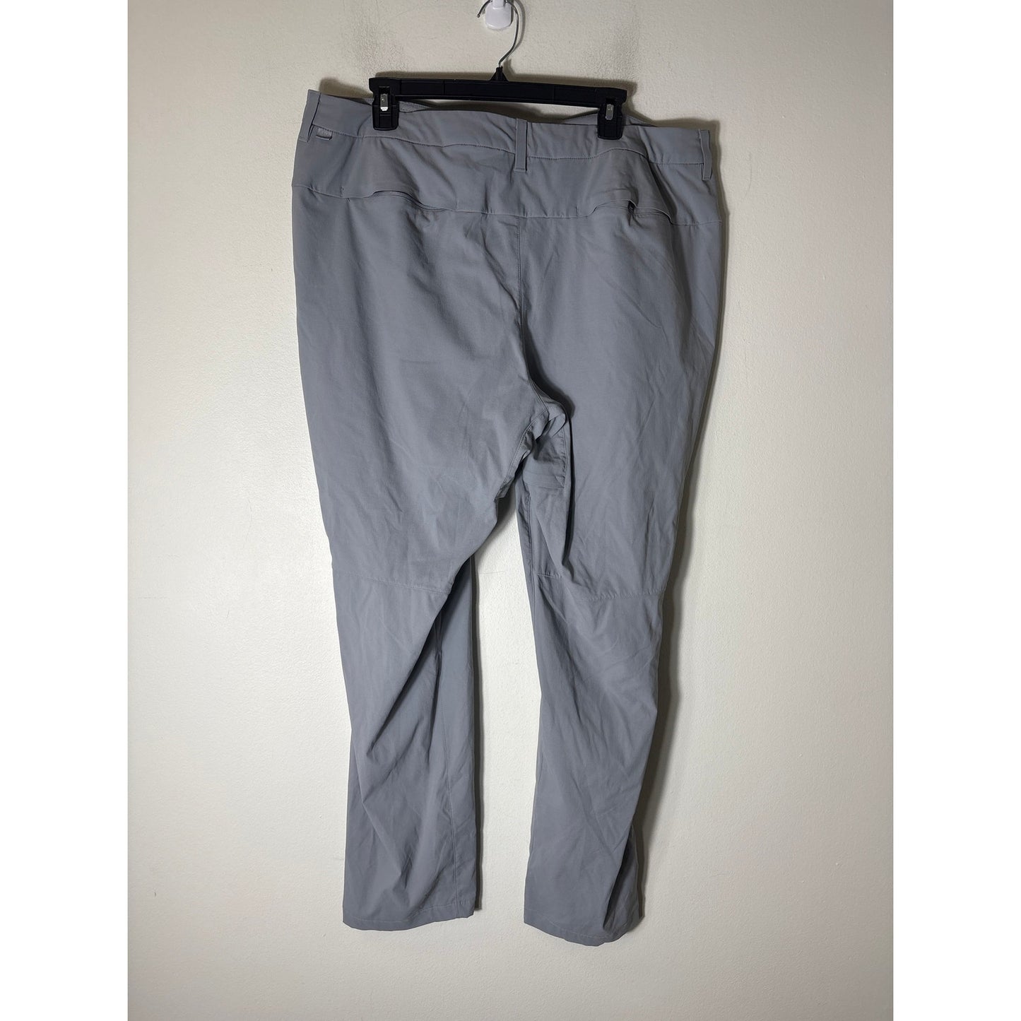 Men's Lululemon Light Gray Performance Style Pants Sz 40