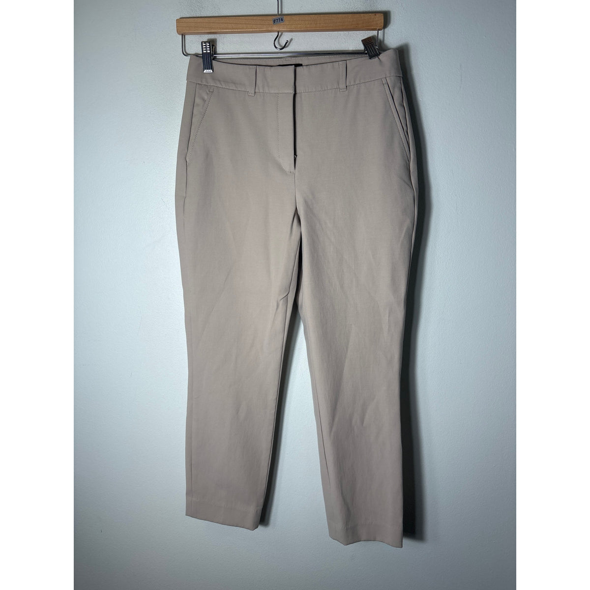 White House Black Market Khaki Classic Slim Ankle Pants Sz 4