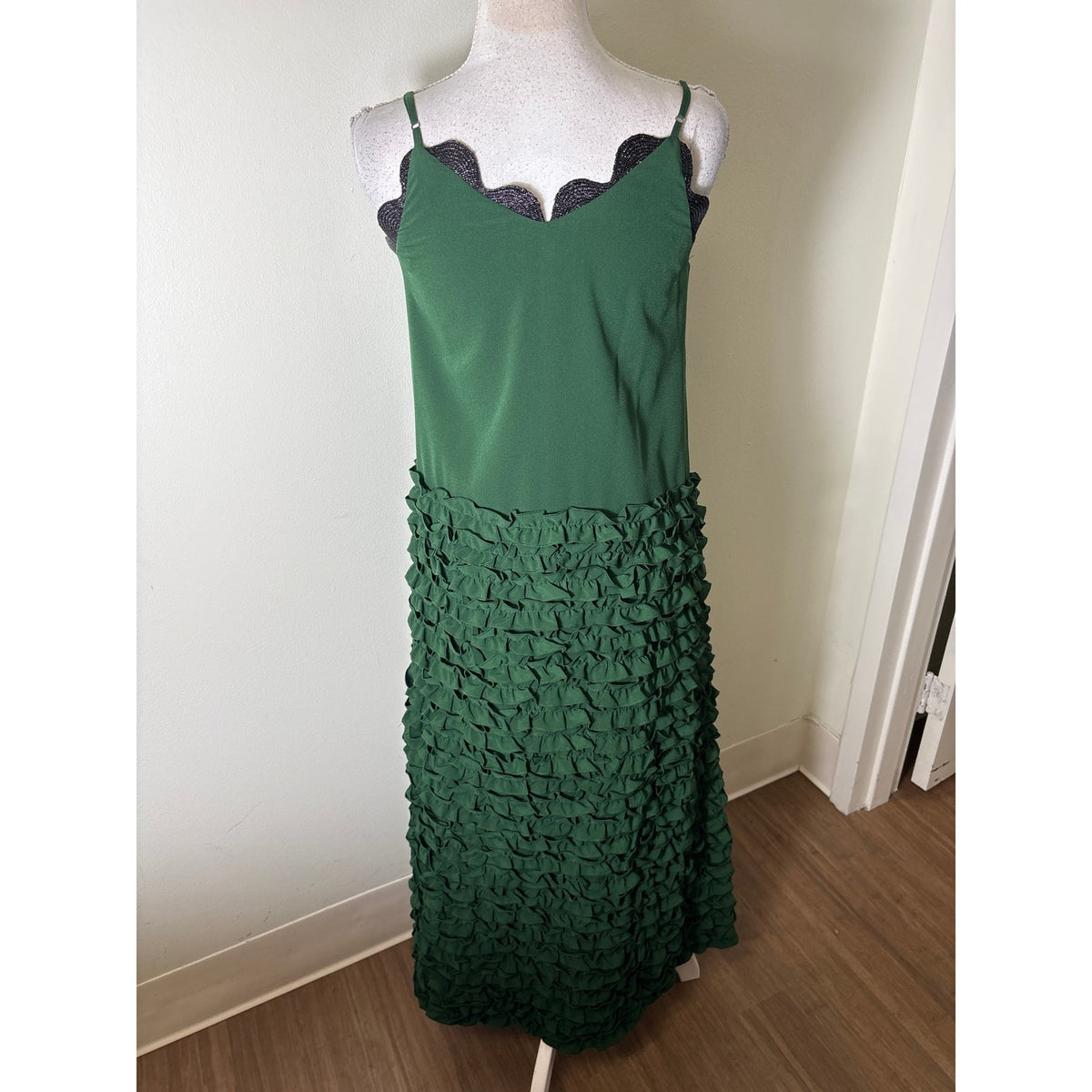 Cynthia Rowley Green With Black Ric Rac Trim Ruffled Gown Sz XS