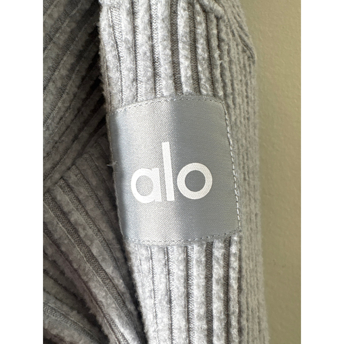 Alo Gray Ribbed Sweatsuit Sz M