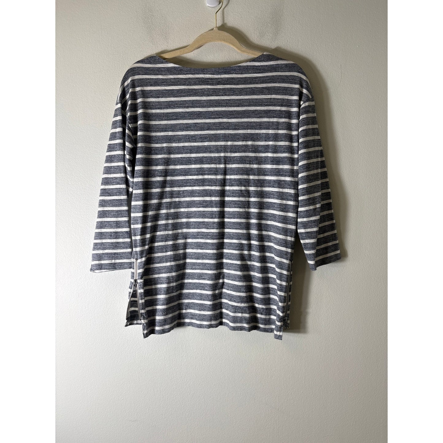 J.Crew Gray and White Boat Neck Tee Sz XS