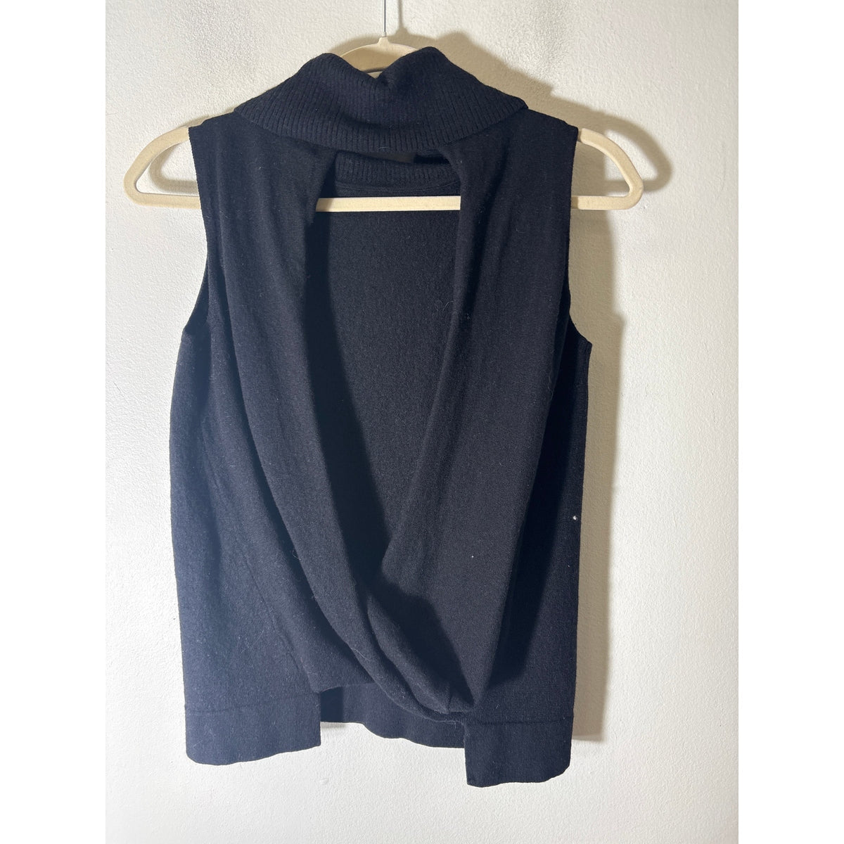 BCBG Black Sleeveless Backless Knit Mock Sweater Sz M