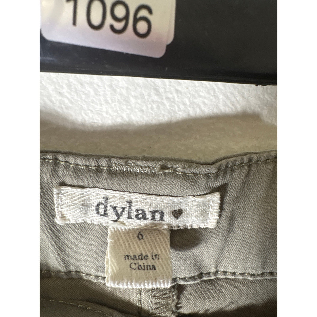 Dylan Olive Green Front Pocket Shorts Sz 6