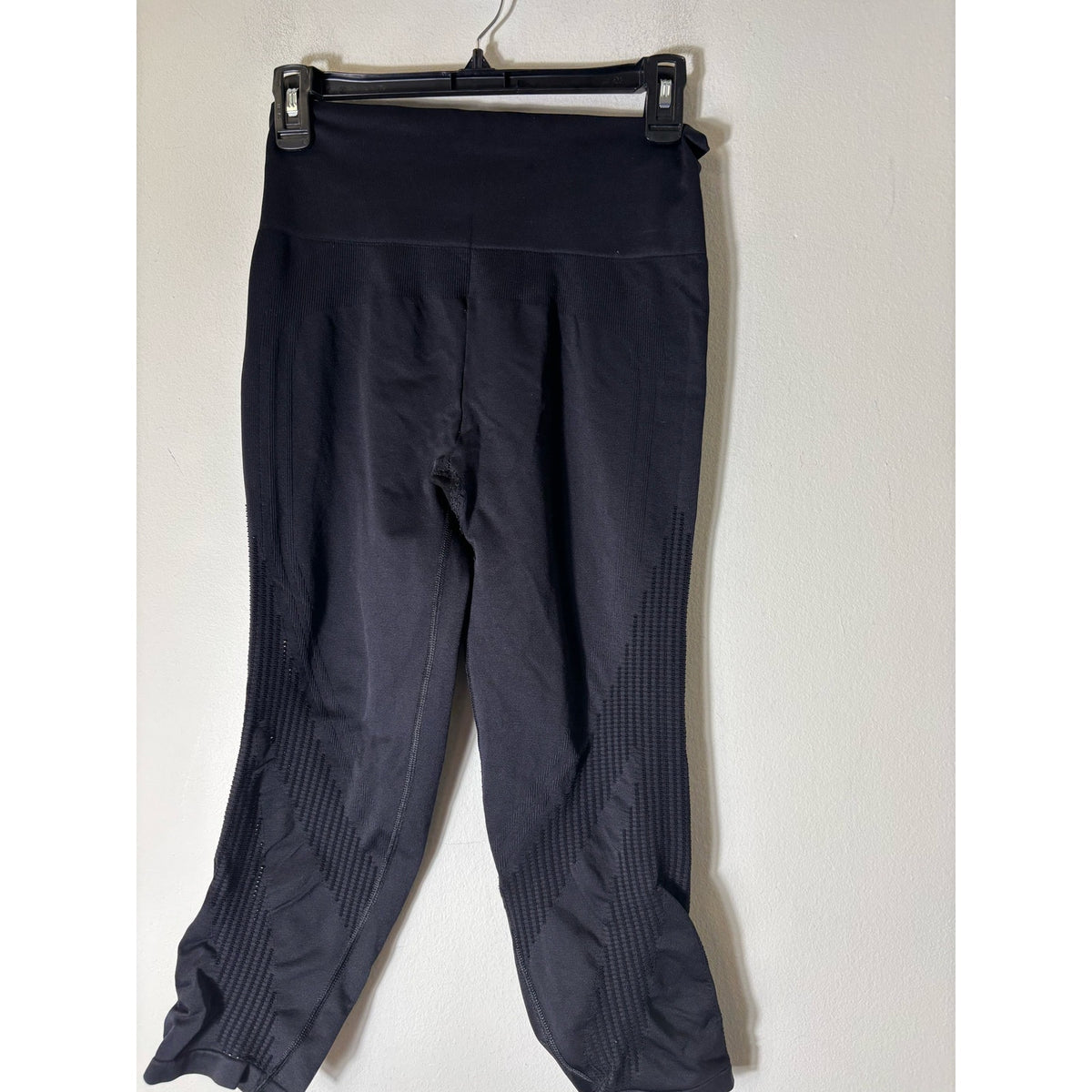 No Brand High Waist Black Capri Leggings
